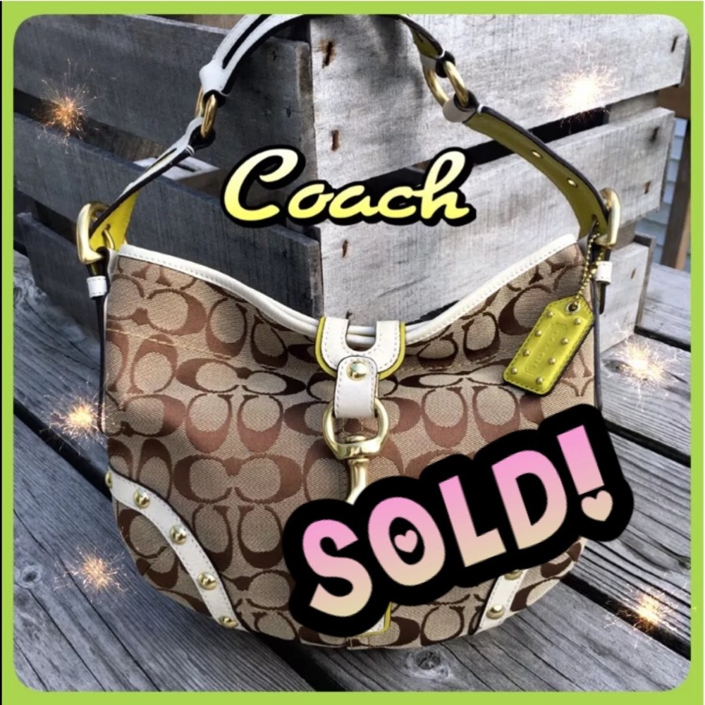 πHPπCoach Studded Shoulder Bag! EUC! - Picture 1 of 6